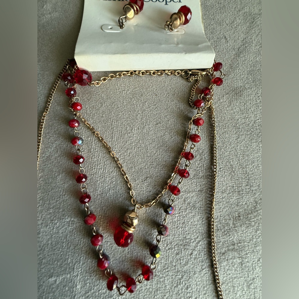 Ashley Cooper Red and Gold Necklace Set - Picture 2 of 7